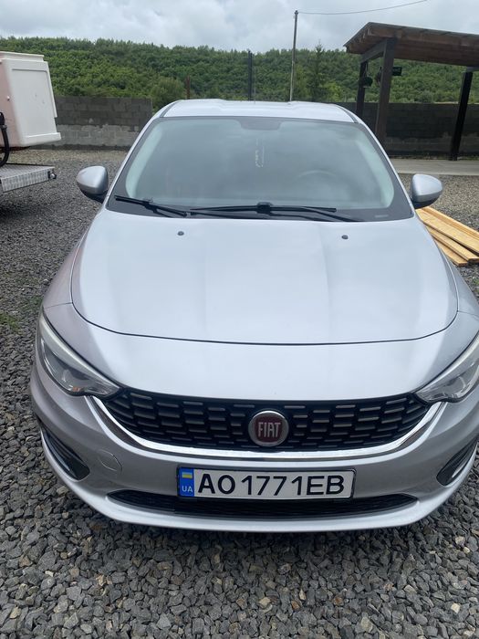 Fiat Tipo 2016 року випуску