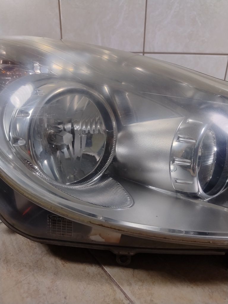 Lampa reflektor prawy przód Opel Corsa D  europa Tyc wysyłka