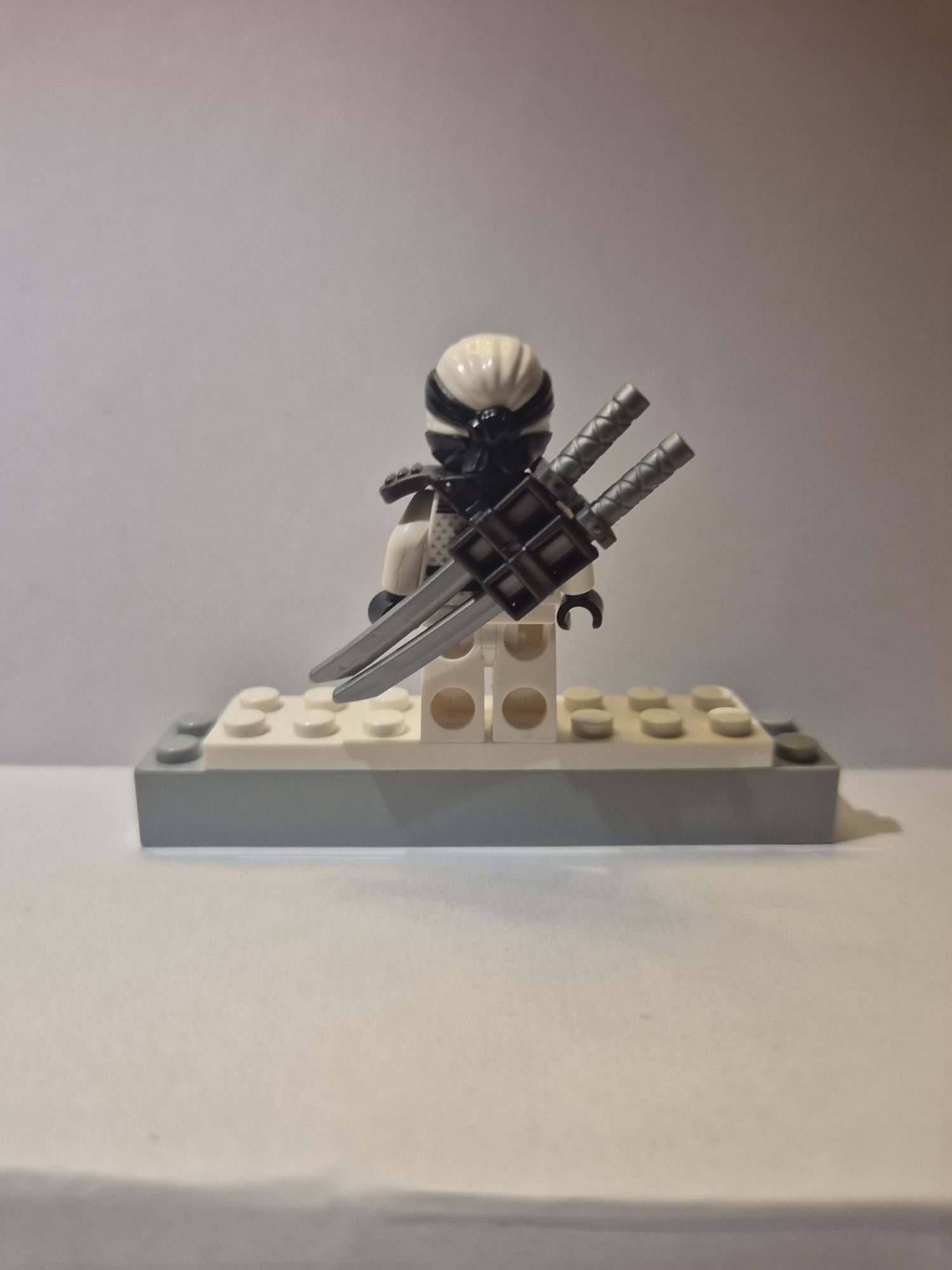 Figurka Lego Ninjago Zane (sezon 8)