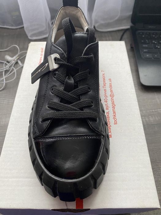 Туфлі для дівчинки