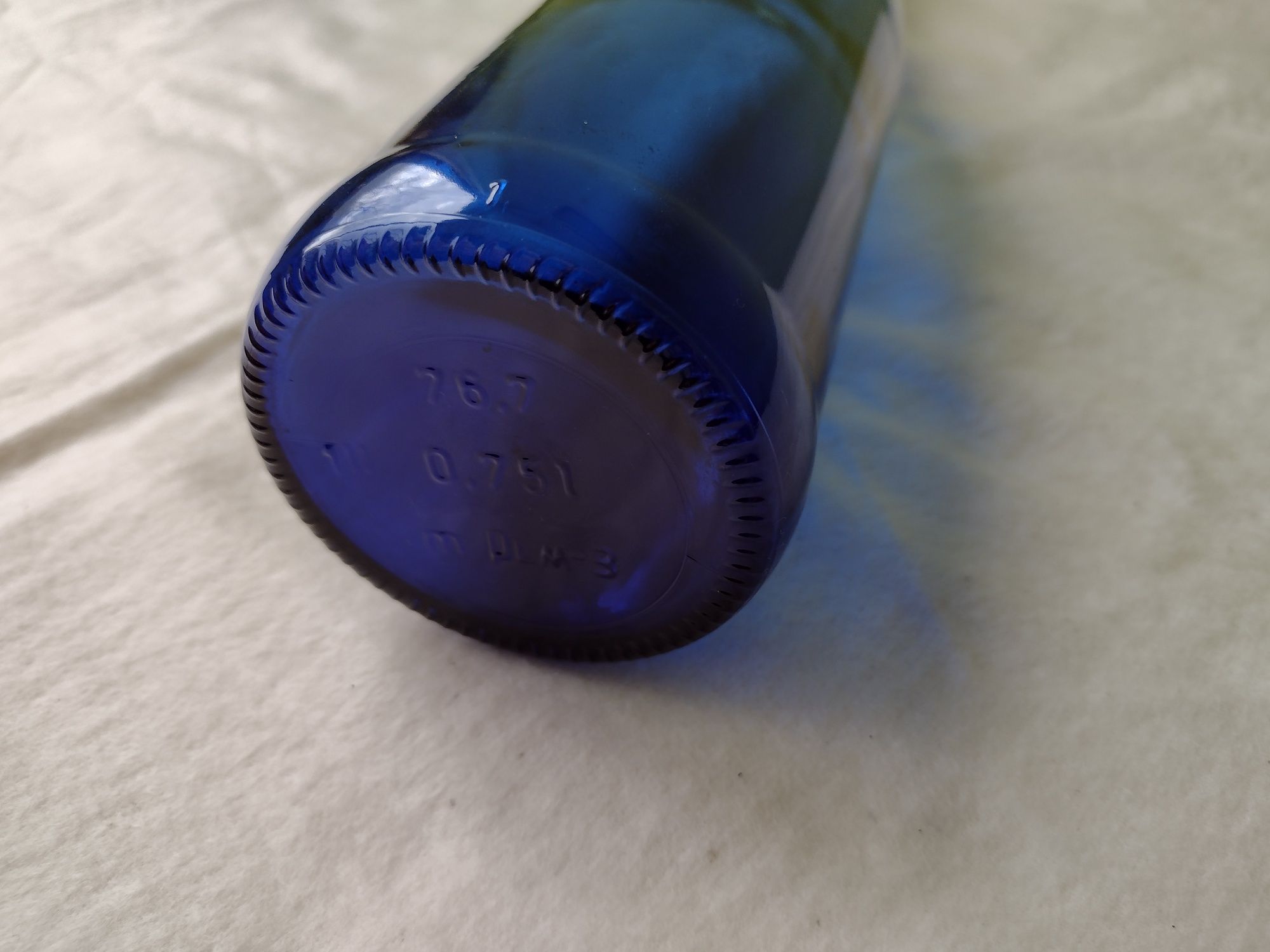 Butelka dekoracyjna kobaltowa vintage.
