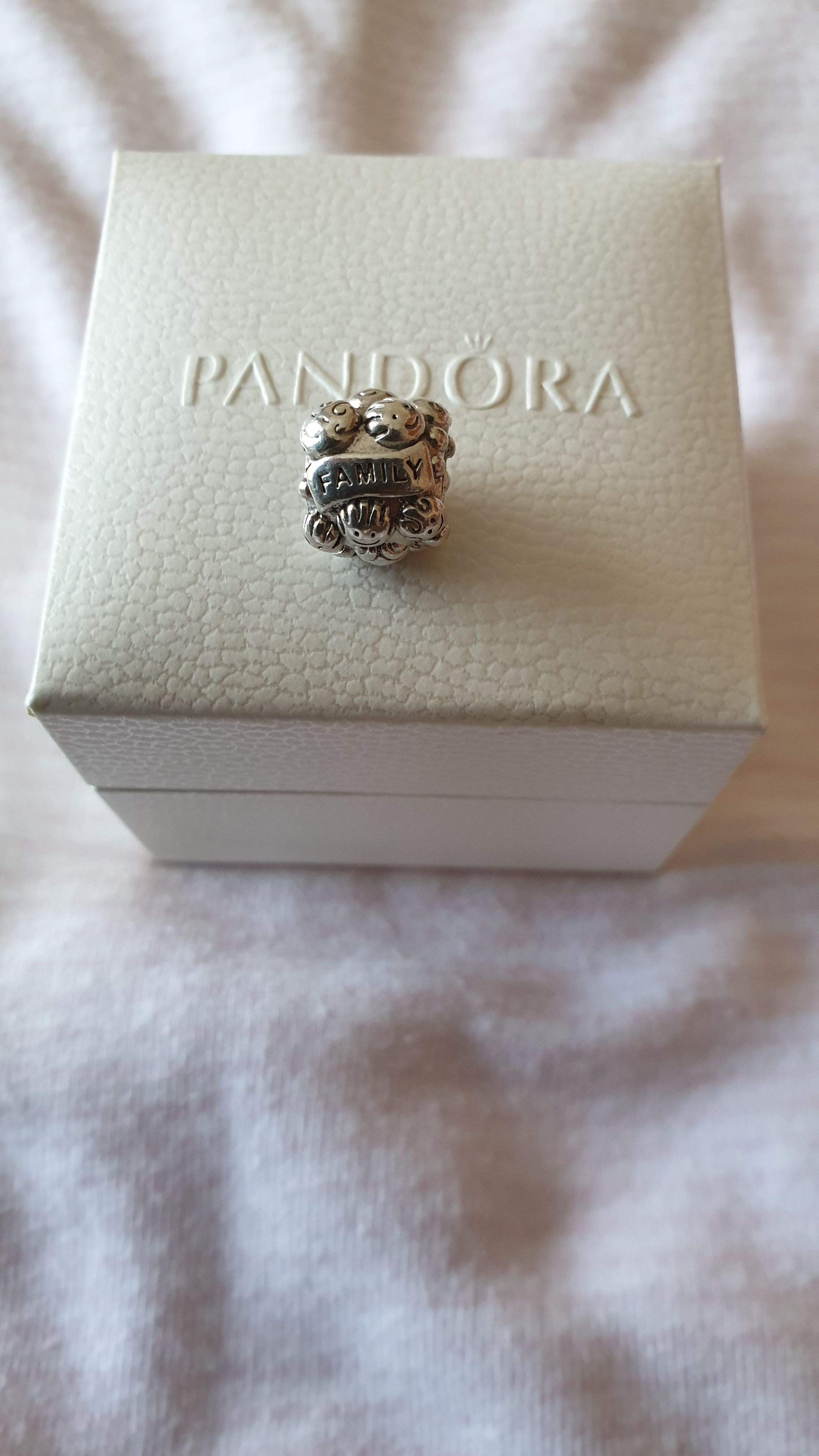 Pendente Pandora: Family Love