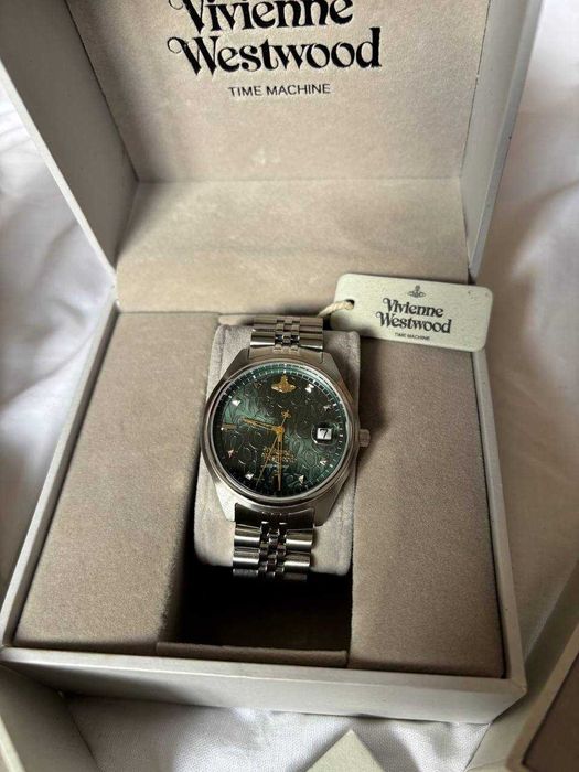 Vivienne Westwood Годинник