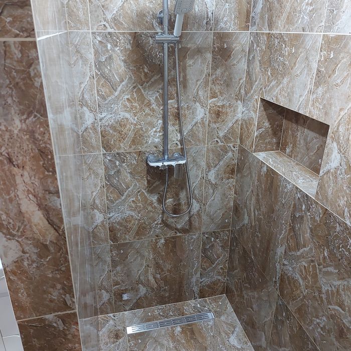 Ремонт: укладка плитки, шпалери, малярські роботи і все що потрібно