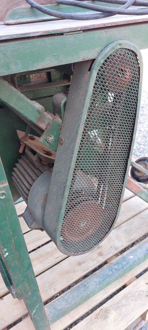Krajzega stołowa  380V