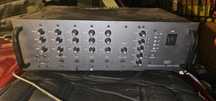 Wzmacniacz Mocy WM-5200
