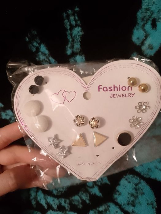 Сережки нові набір