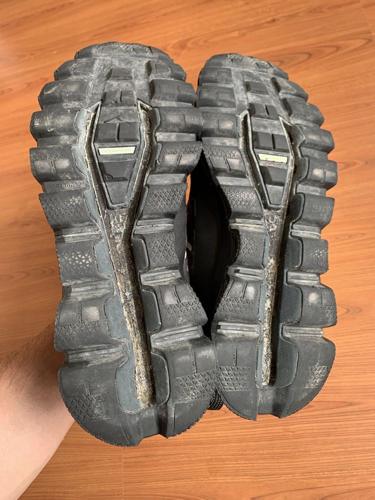 трекінгові черевики on running cloudrock waterproof