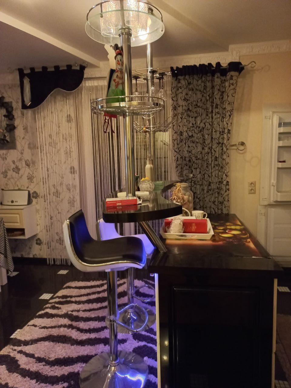 Продається котедж в Великих гаях