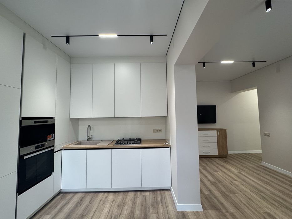 Оренда 2кімн. квартира вул. Лесі Українки, євроремонт, центр.