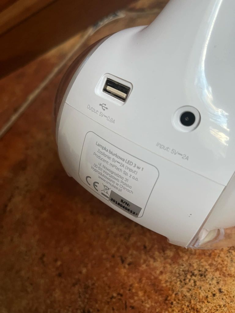 Lampa lampka biurkowa 3 w 1 Smukee