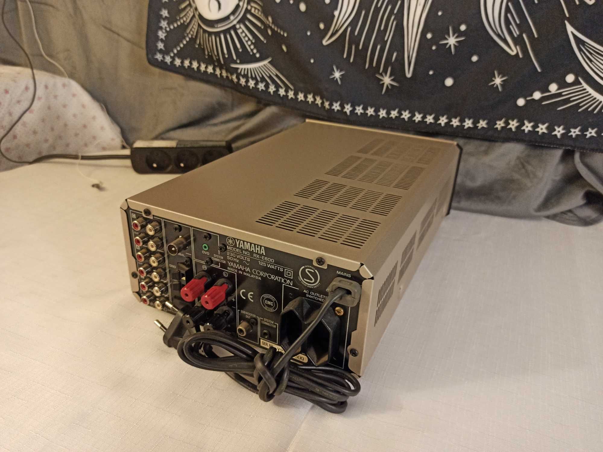 Amplituner wzmacniacz YAMAHA RX-E600