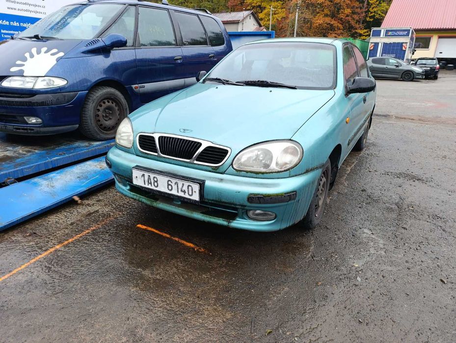 Дер Ланос 1.5 кпп двері капот фари балка рульво гур