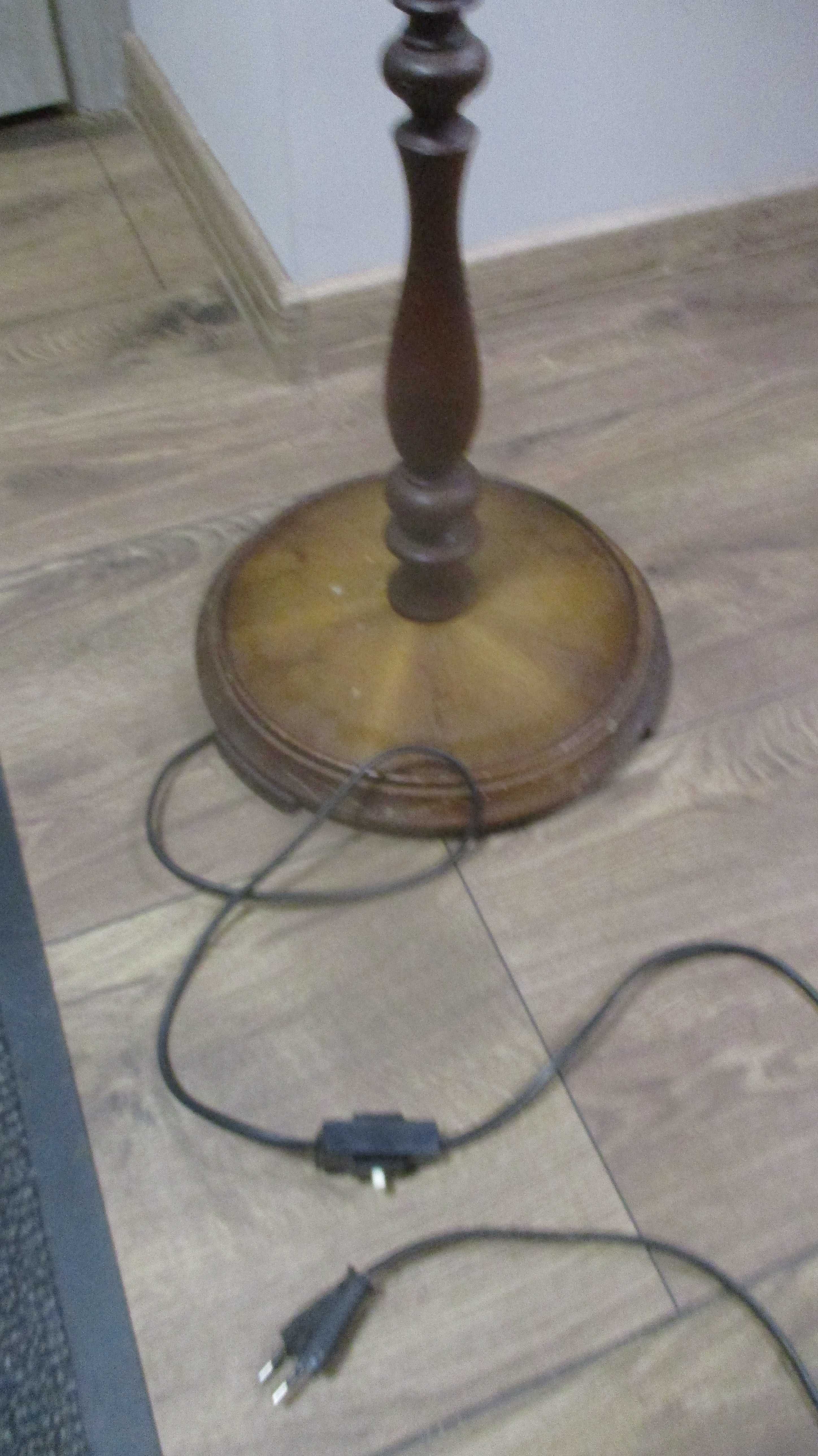 lampa podłogowa retro