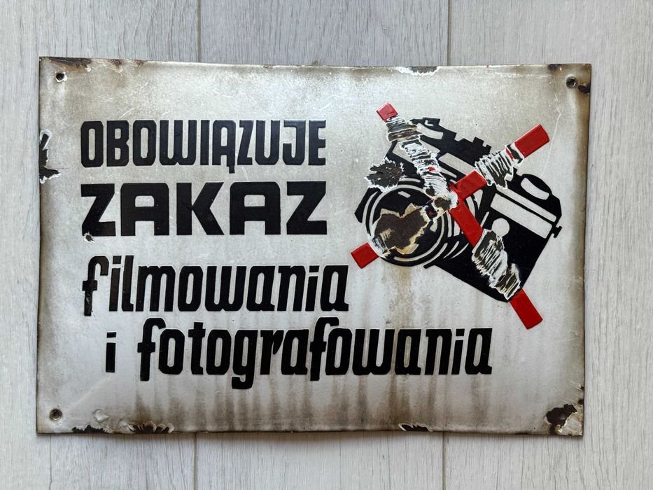 Sprzedam starą, oryginalną tablicę metalową PRL.
