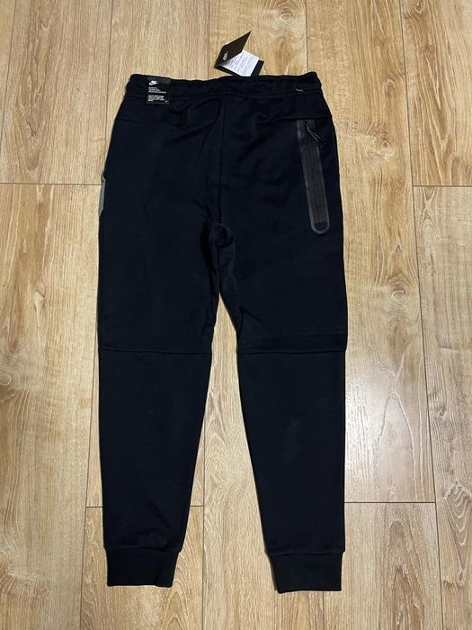 Spodnie dresowe Nike techfleece rozmiar L NOWE