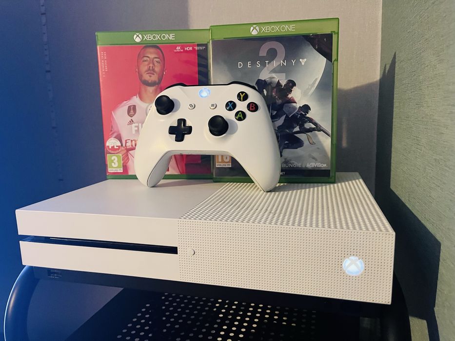 Xbox one z dyskiem 500 gb