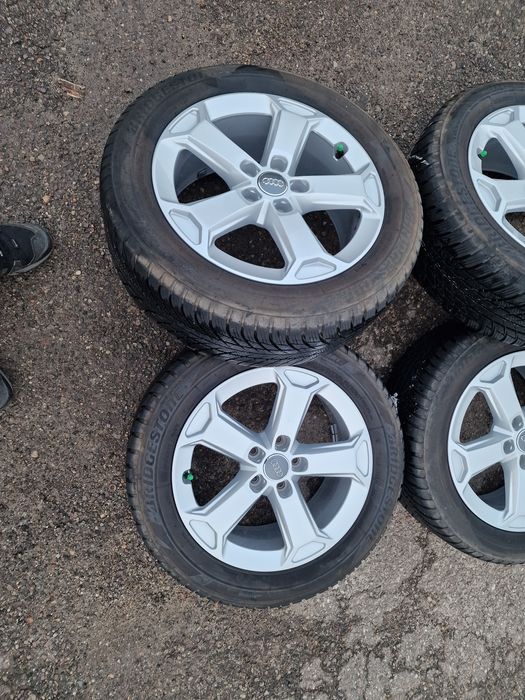 Kota Audi Q2 ORYGINALNE 215/55/17 Stan bardzo dobry
Bridgestone