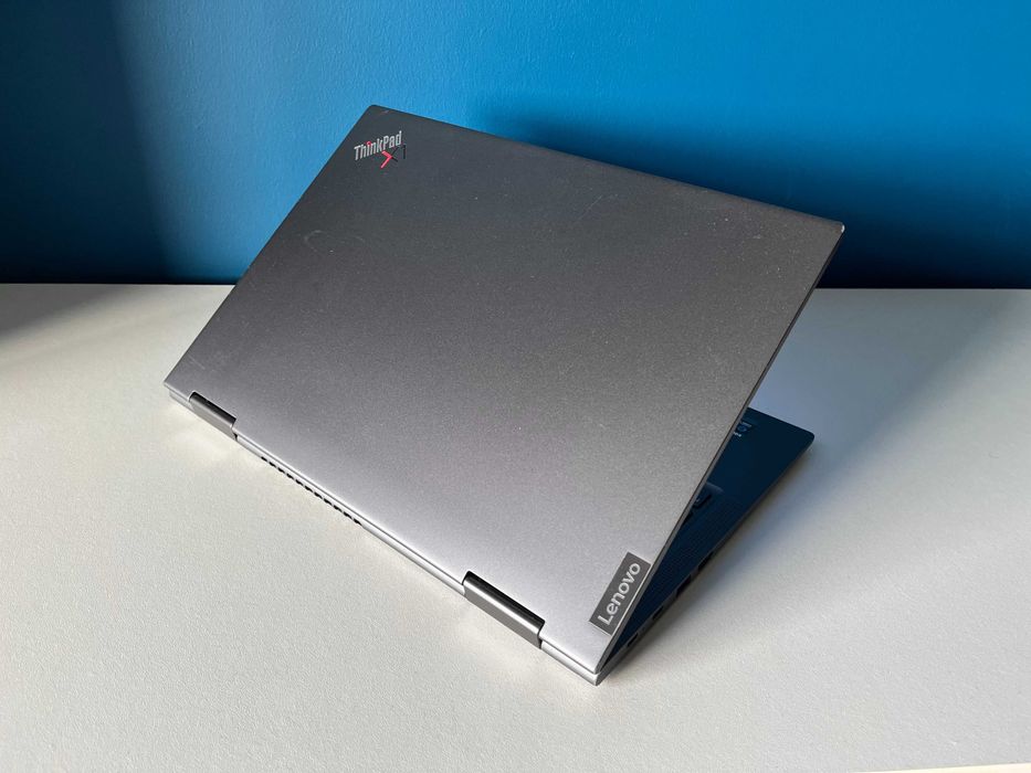 ThinkPad X1 Yoga Gen 6 - i5-1145G7/16GB RAM/256GB NVMe/Teclado PT-PT