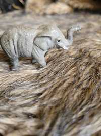 Świetna Figurka Słoń Zoo