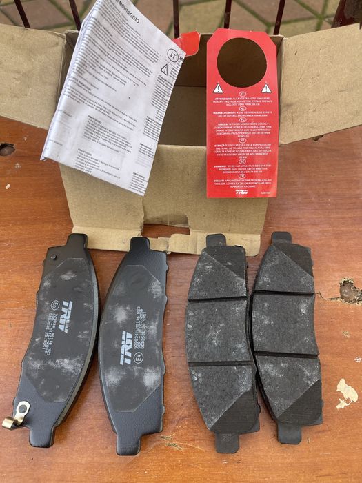 Тормозные колодки TRW