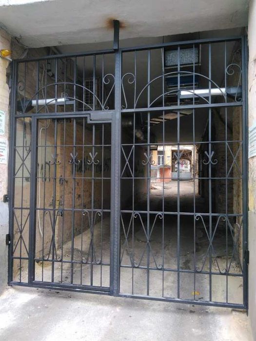 Откатные барьеры, шлагбаумы, автоматика, виробництво і монтаж