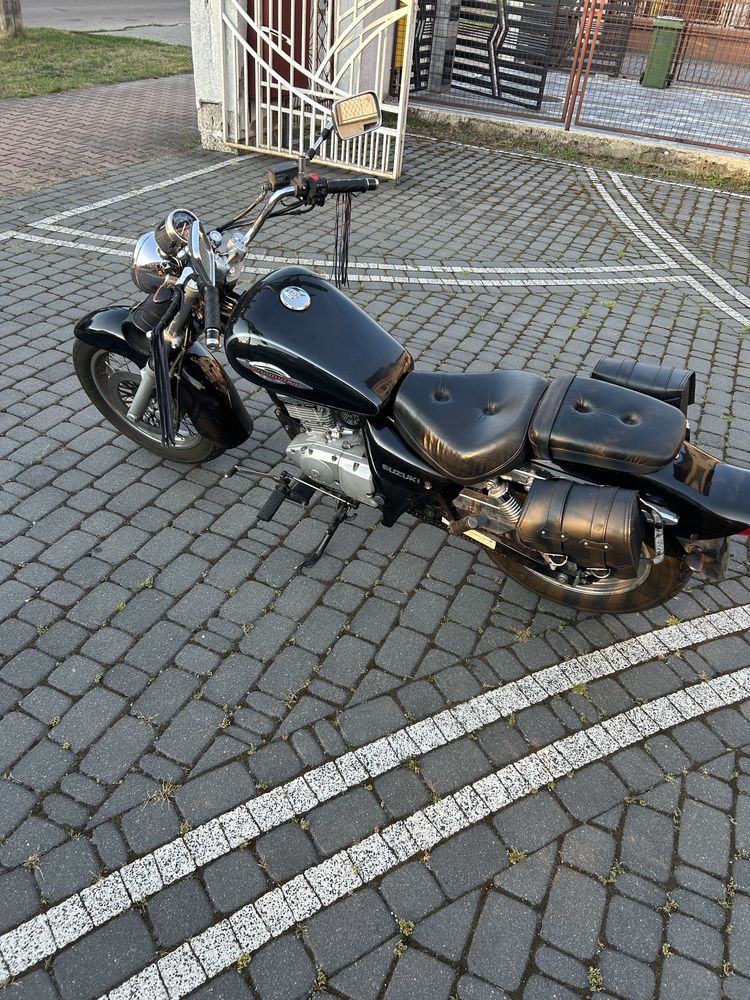 Suzuki marauder 125