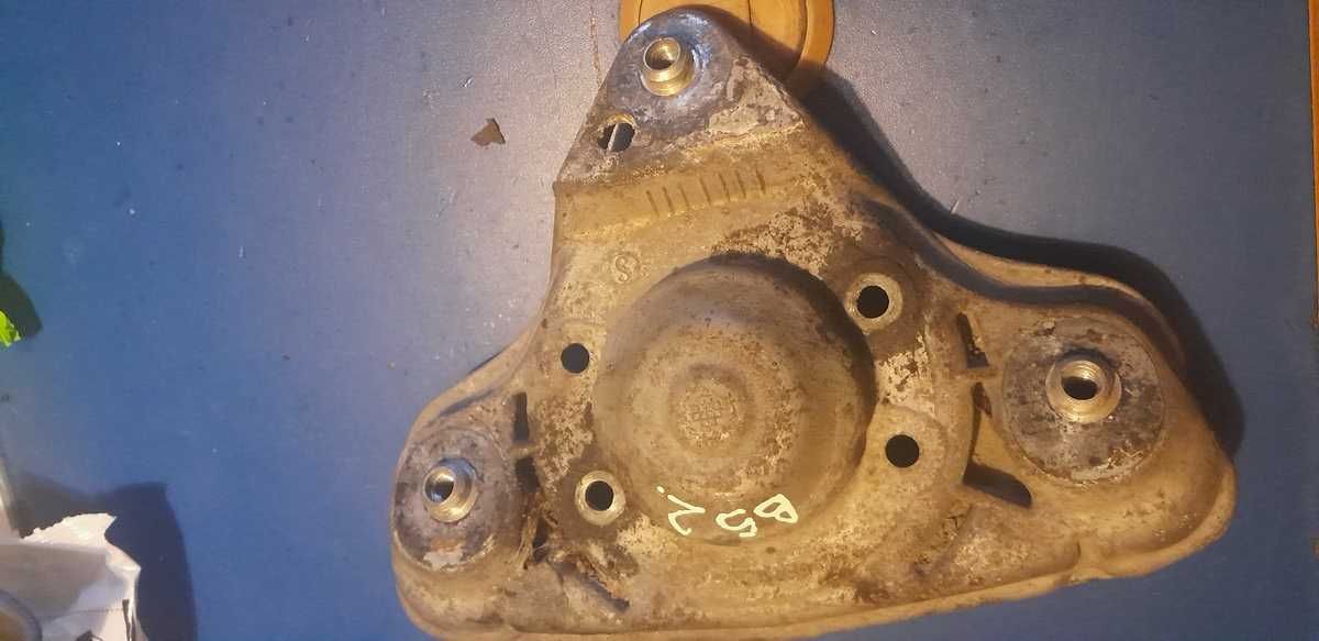 Górne mocowanie mcpersona amortyzatora Audi A4 B5 Vw Passat