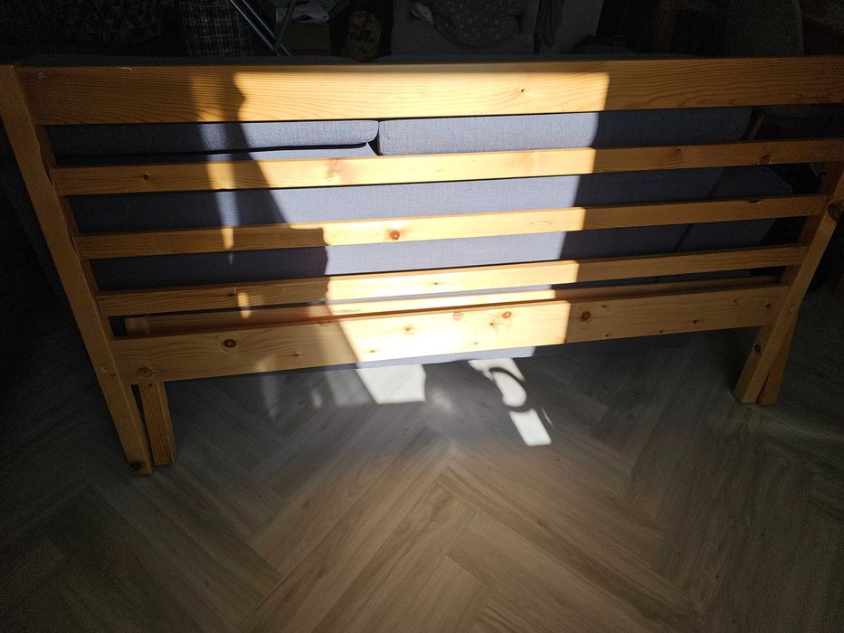 Łóżko z materacem 160x200