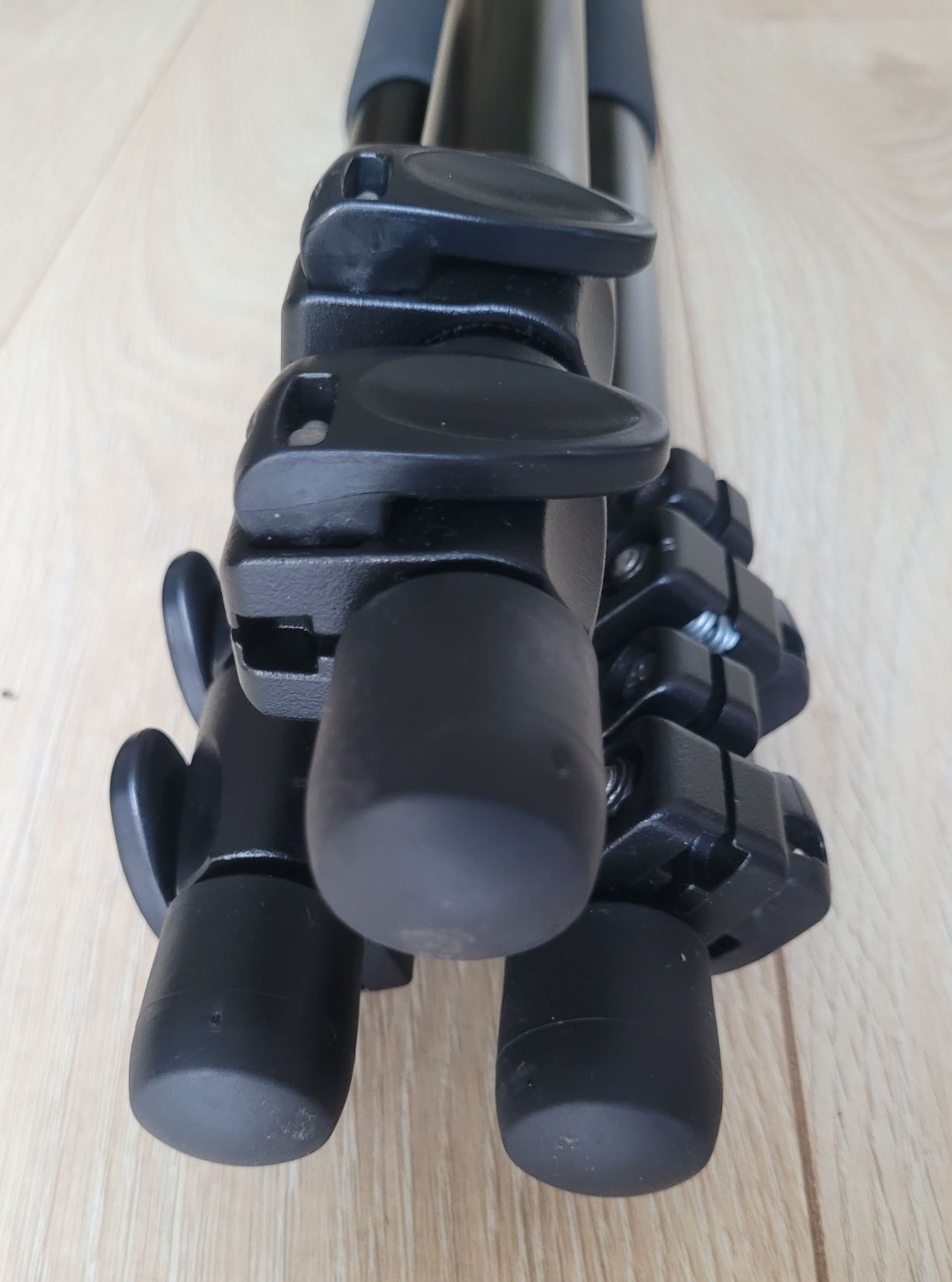 Statyw Manfrotto 055XPRO z głowicą 804RC2