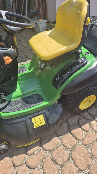 Kosiarka traktorek Jon Deere X130R 18 hP z koszem pompa oleju hydrosta