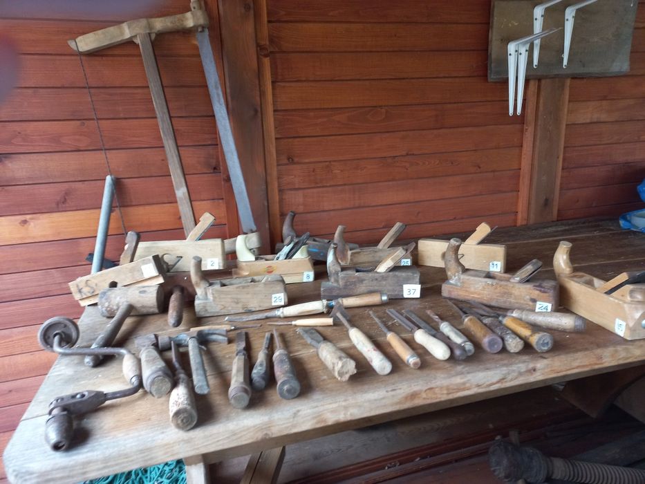Stare przedwojenne narzędzia stolarskie