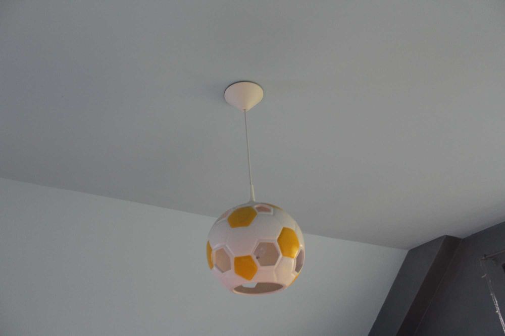 Lampa wisząca sufitowa żyrandol piłka ceramiczna SUPER STAN 2 kolory