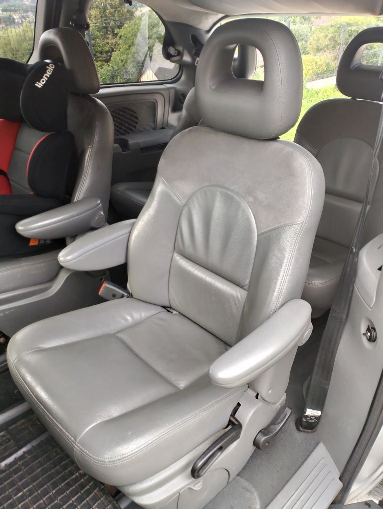 Chrysler  Voyager