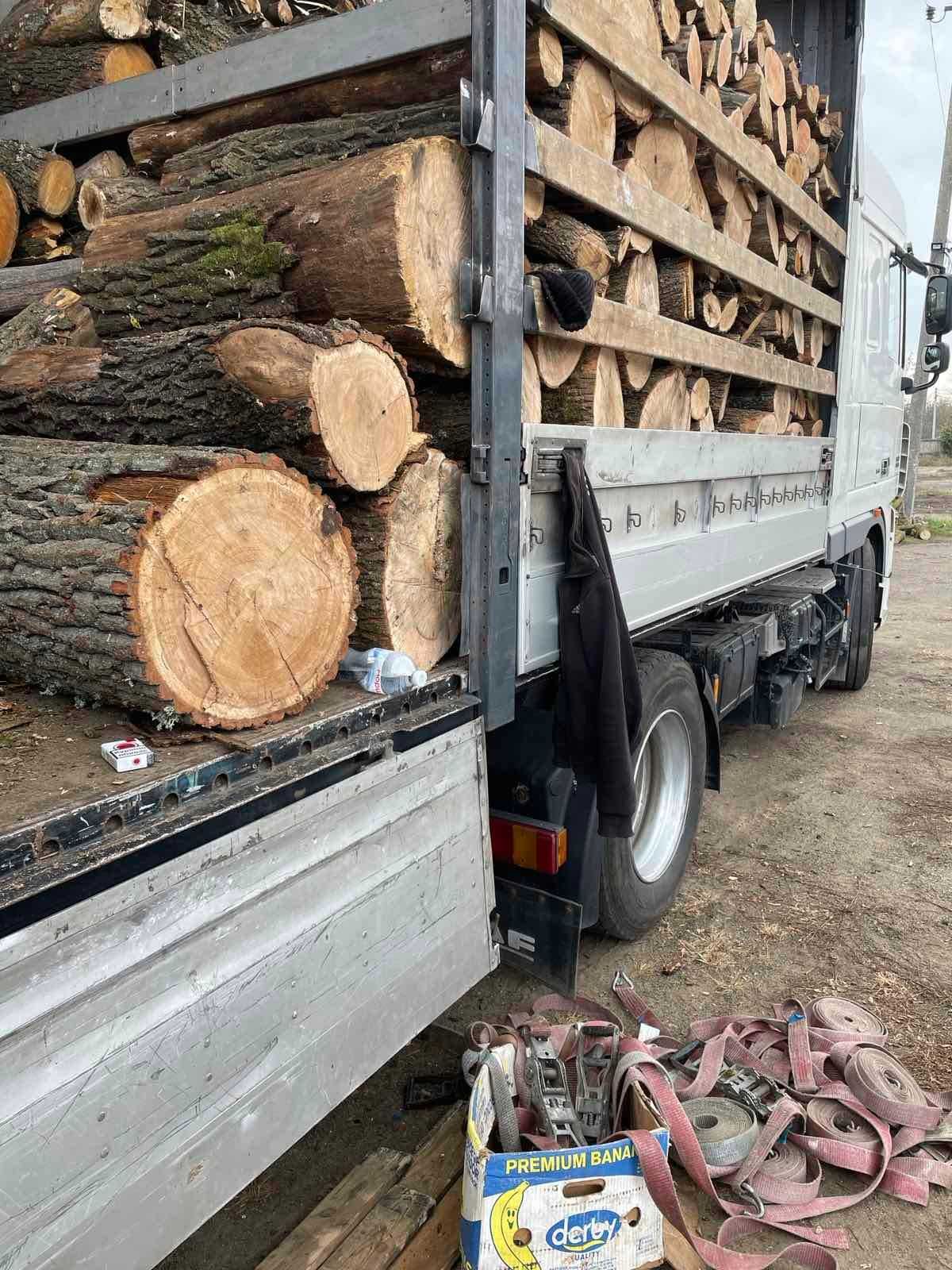 Дрова колотые метровые дуб для камина в Одессе