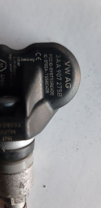 Czujnik ciśn TPMS Audi VW Porsche Skoda 3AA 907.275B Passat Golf