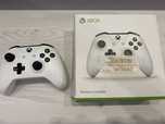 Pad do konsoli Xbox One S/X Biały