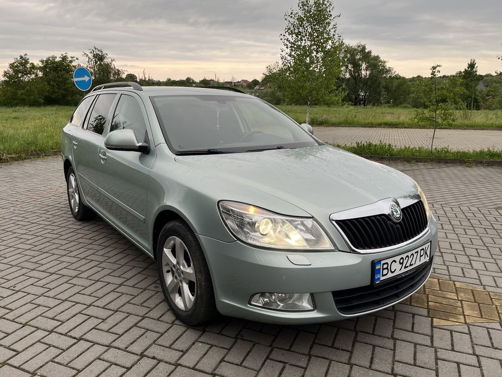 Skoda Octavia 2012 // покоління А5(FL).  2.0. DMT ( 140 к. с)