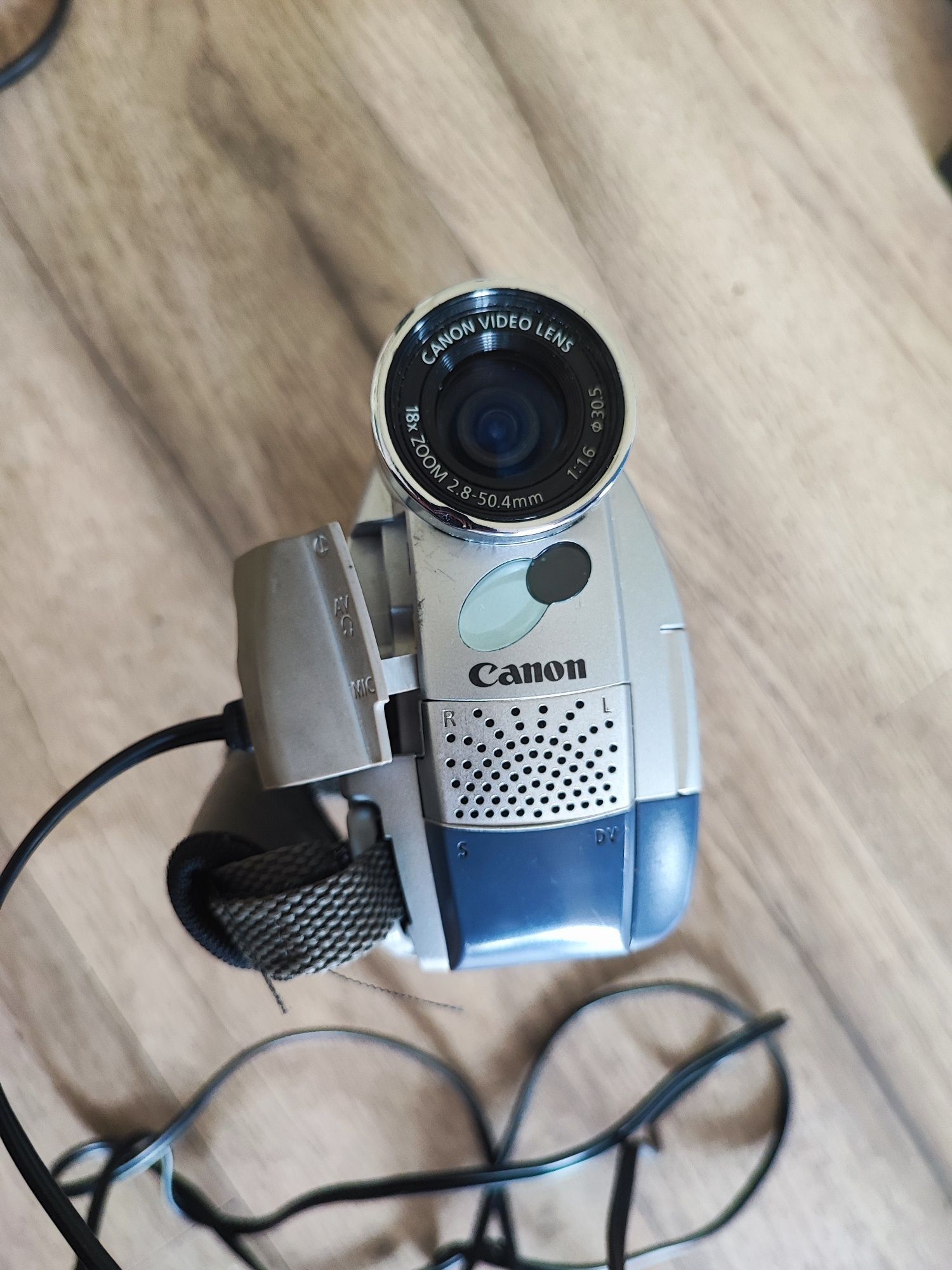 Kamera Canon MV490
