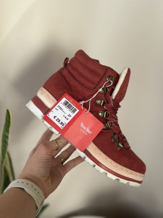 Теплі жіночі черевики , зручні і стильні