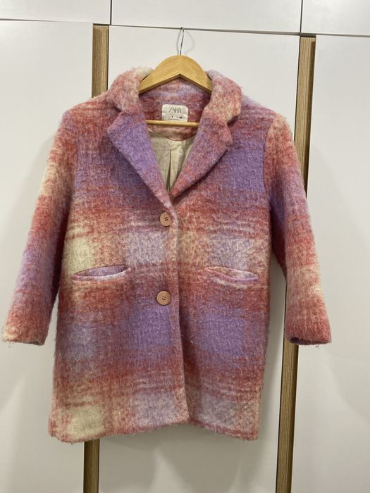 Продам пальто Zara 134 розмір