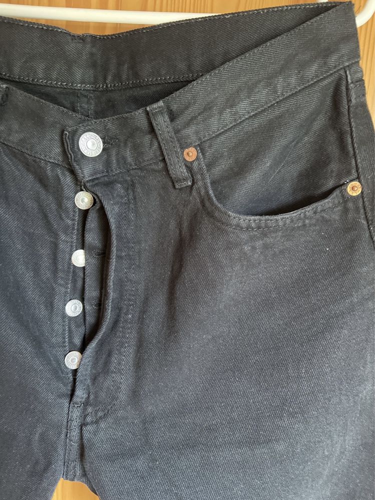 Sprzedam spodnie firmy Levis kultowy model 501 W33 L34