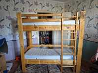 Кровать двох поверхова дитяча