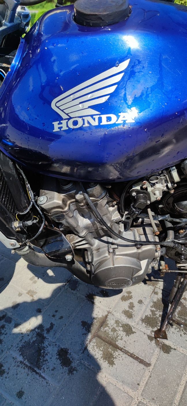 Продам Honda CB600 Hornet по запчастинах