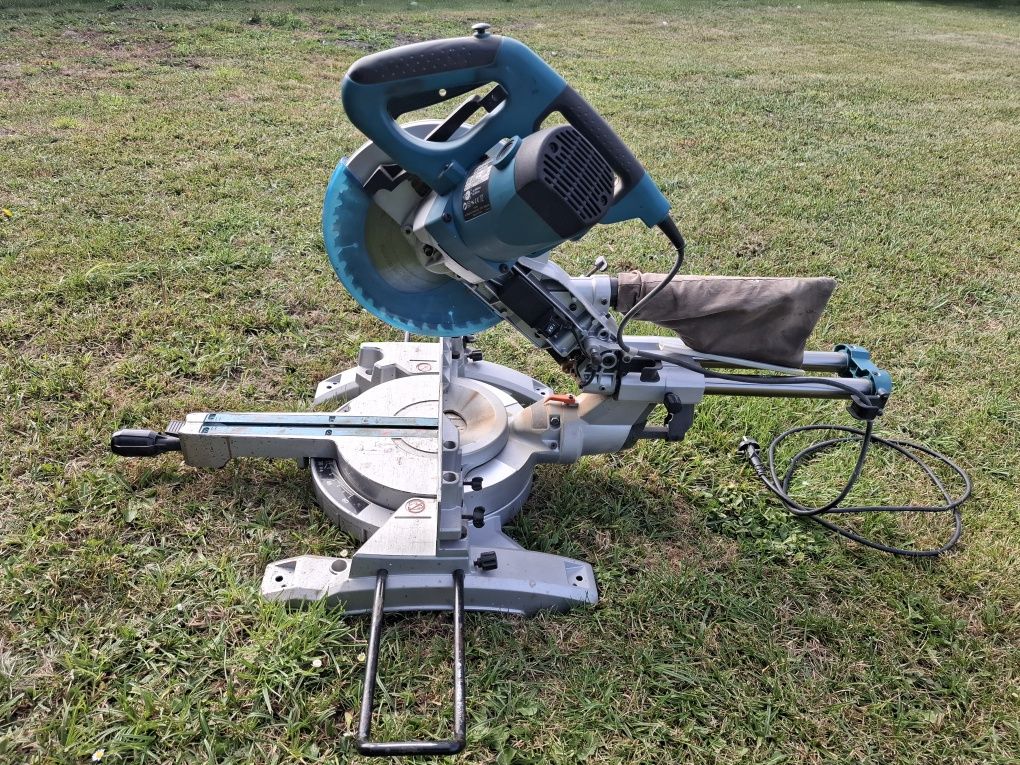 Ukosnica Makita IS1018L Piła kapówka
