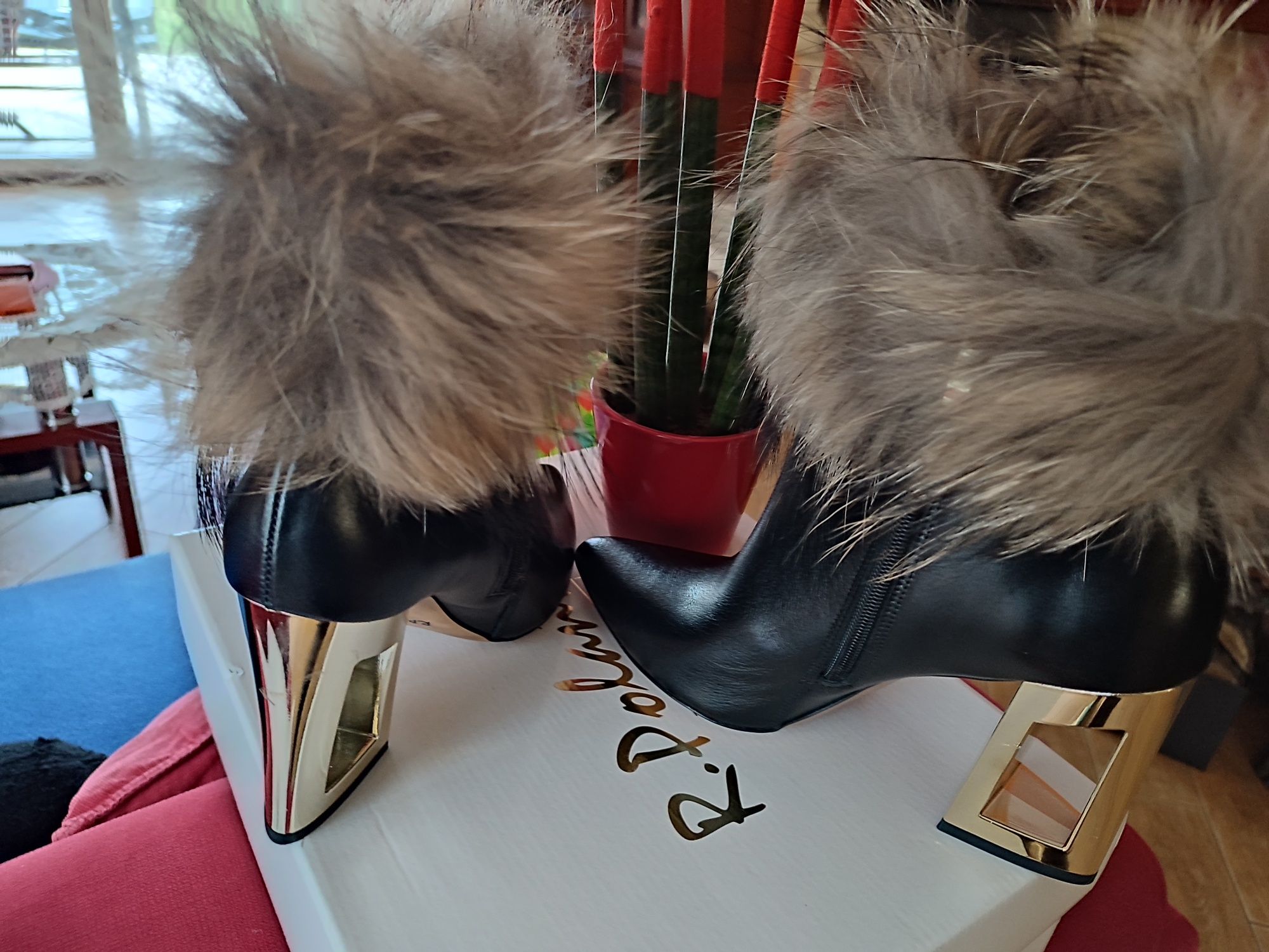 Sprzedam buty- botki..