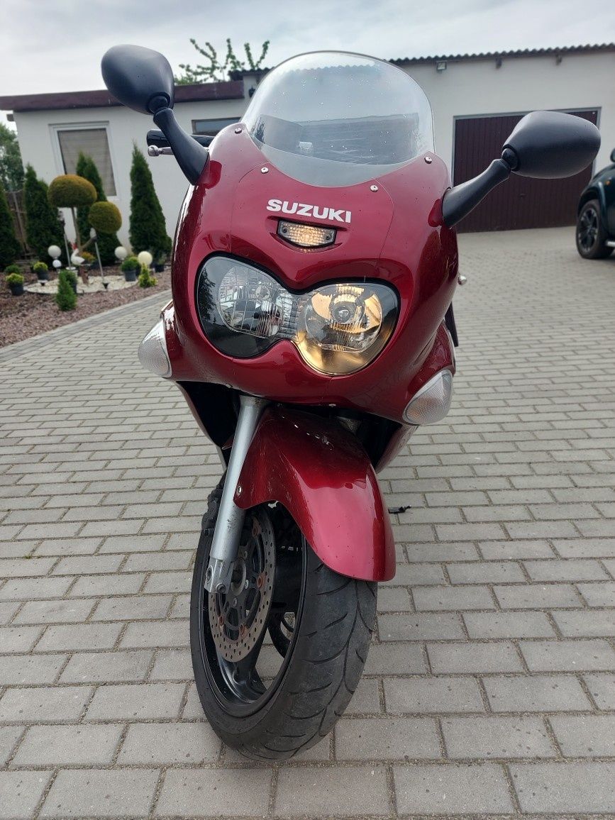 Suzuki gsx f 750.