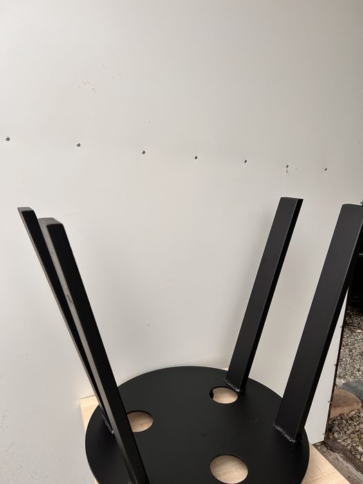 Stojaki na drewno kominkowe