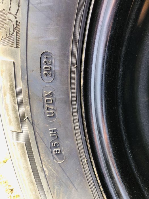 Kpl opon z felgami Michelin Agilis Camping 225/75r16 CP   M+S