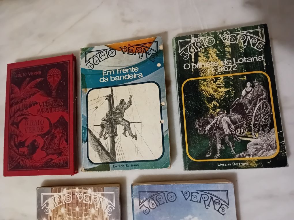 Conjunto de 5 Livros Júlio Verne